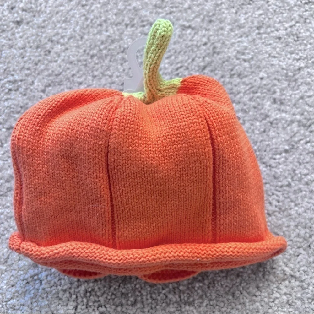 Halloween baby knit hat & bootie set and two bibs